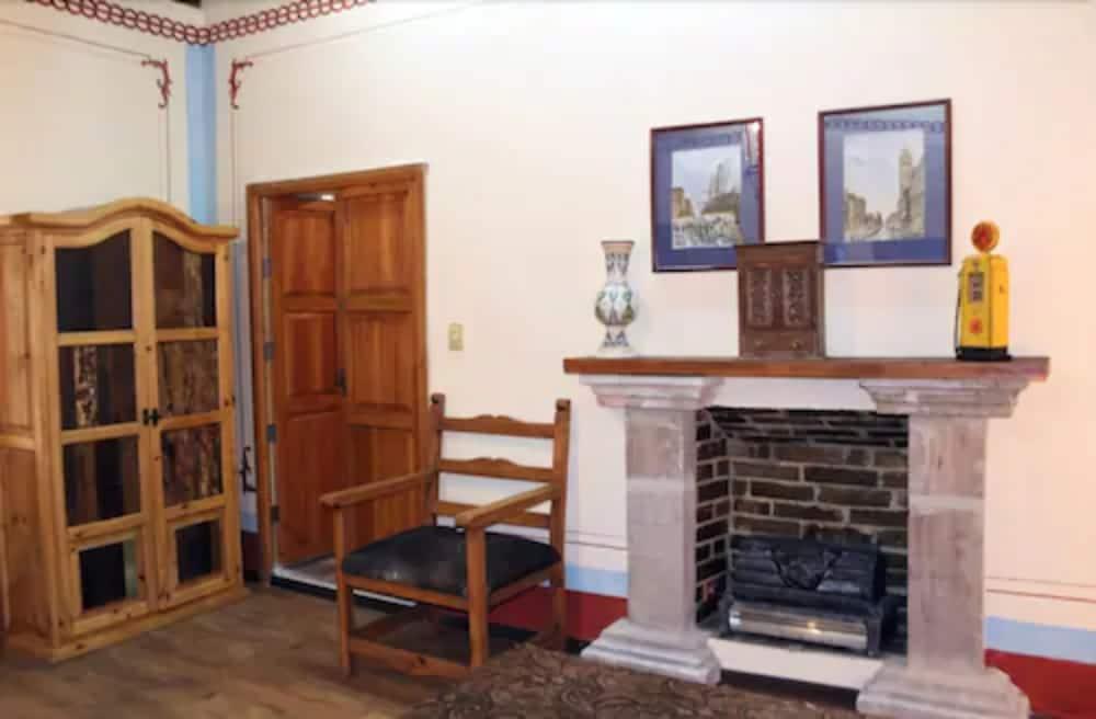 Hotel Casa De La Palma Travel ปวยบลา ภายนอก รูปภาพ